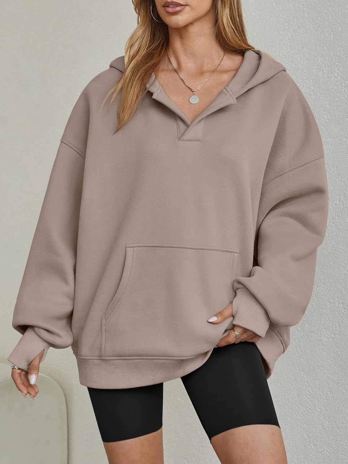 Womens Oversized V Neck Hoodies with Thumb Hole Pullover Sweatshirts Y2k Clothes Fall Fashion Outfits 2025