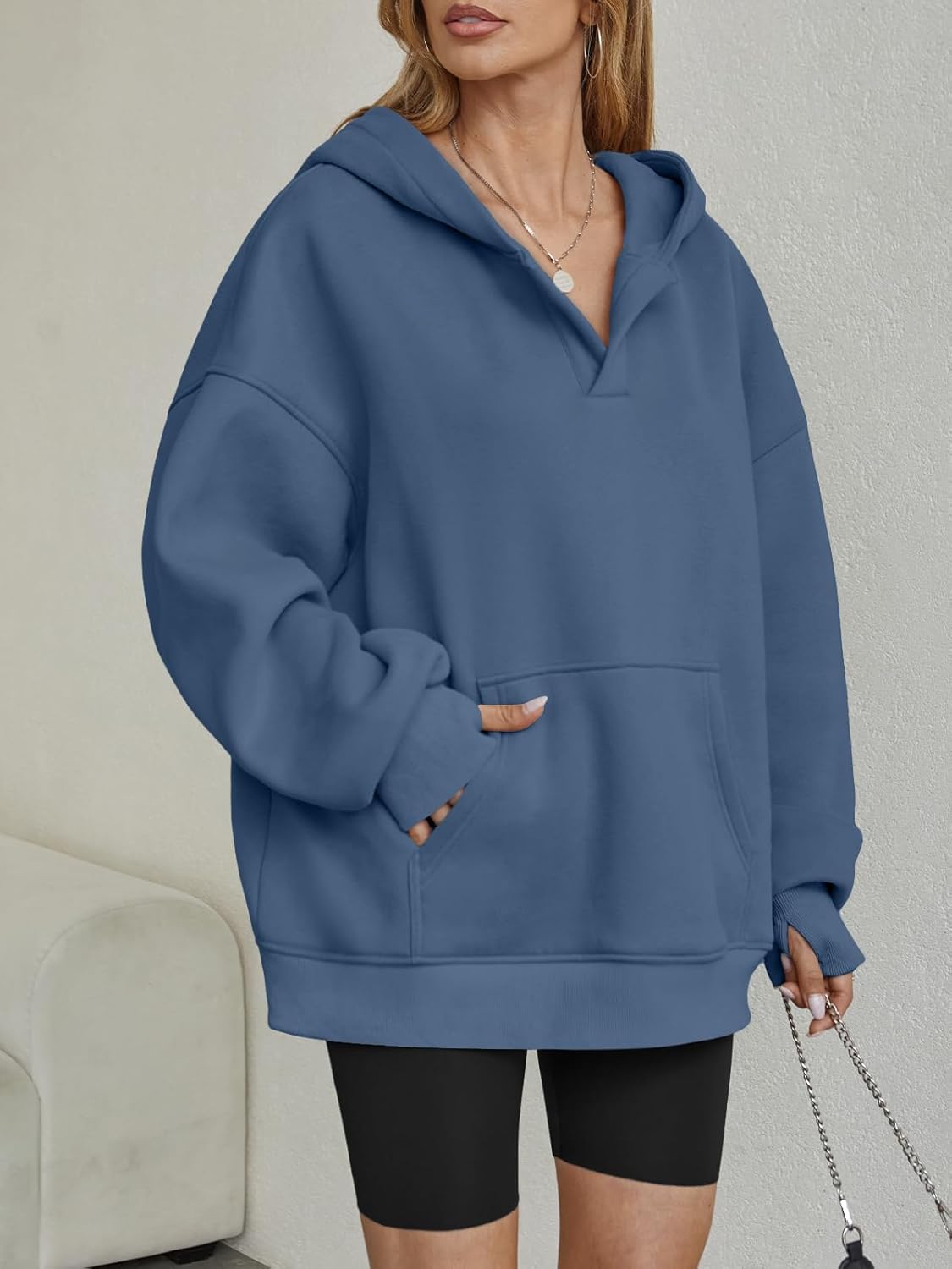 Womens Oversized V Neck Hoodies with Thumb Hole Pullover Sweatshirts Y2k Clothes Fall Fashion Outfits 2025