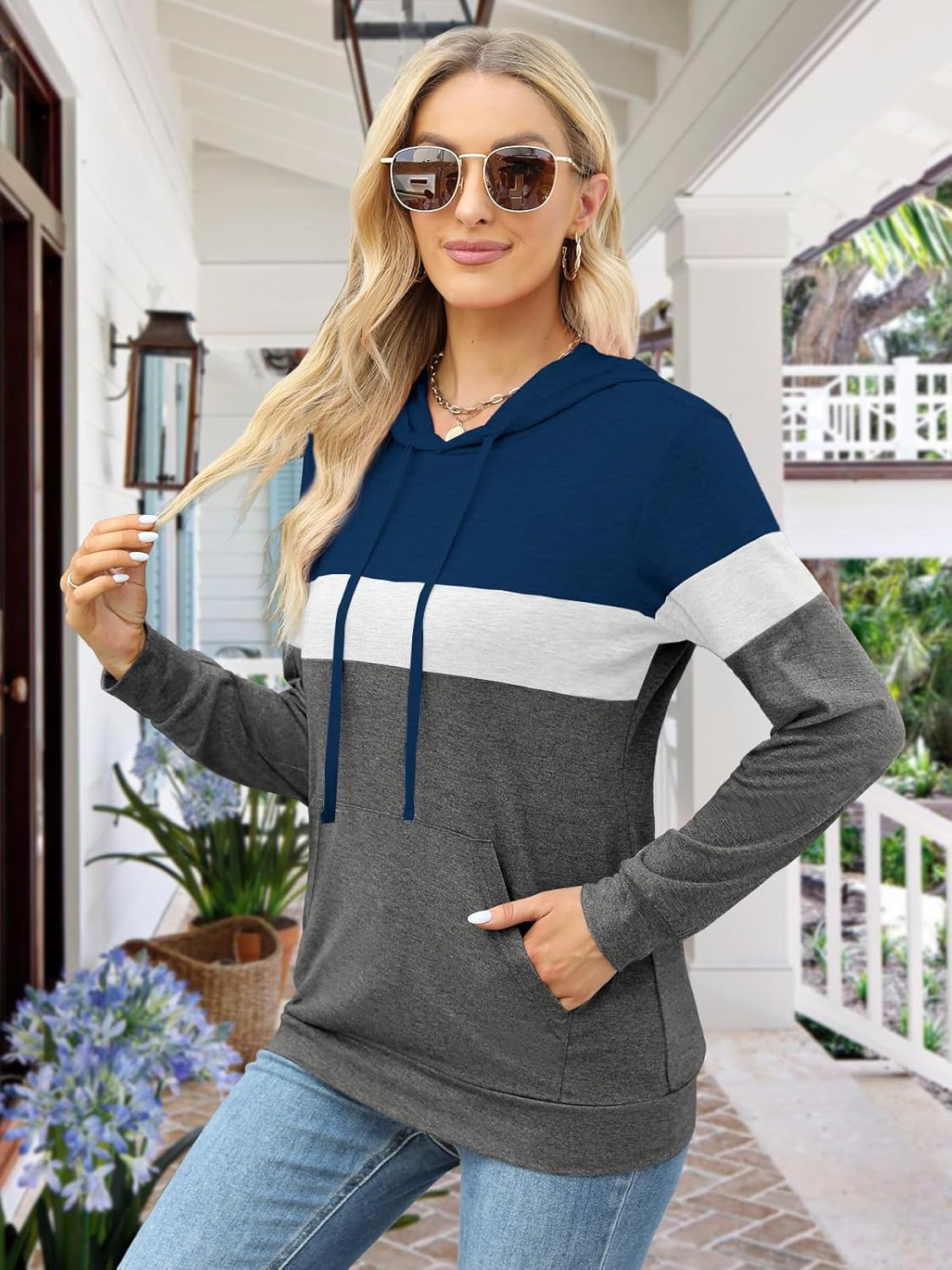 Women’s 2025 Fall Long Sleeve Hoodie Pullover Sweatshirt Lightweight Casual Tops Blouse