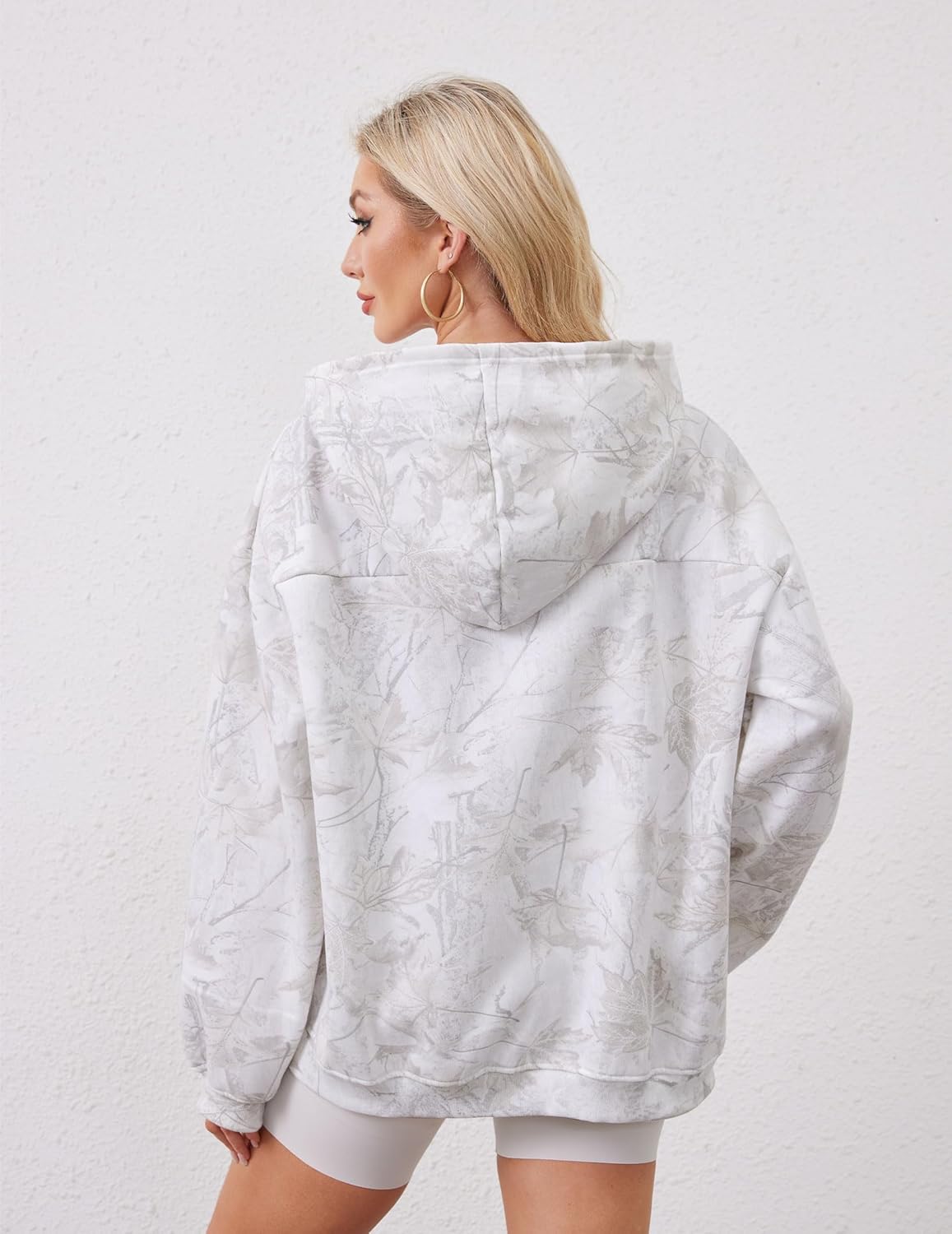 Womens Camo Hoodies Maple Leaf Print Oversized Hooded Sweatshirt Fleece Pullover Sweatshirts Long Sleeve with Pocket