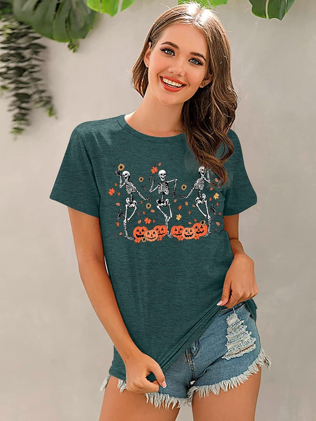 Dancing Skeleton Shirt for Women Happy Halloween T-Shirt Funny Skeleton Graphic Tees Tops Blouse Gift