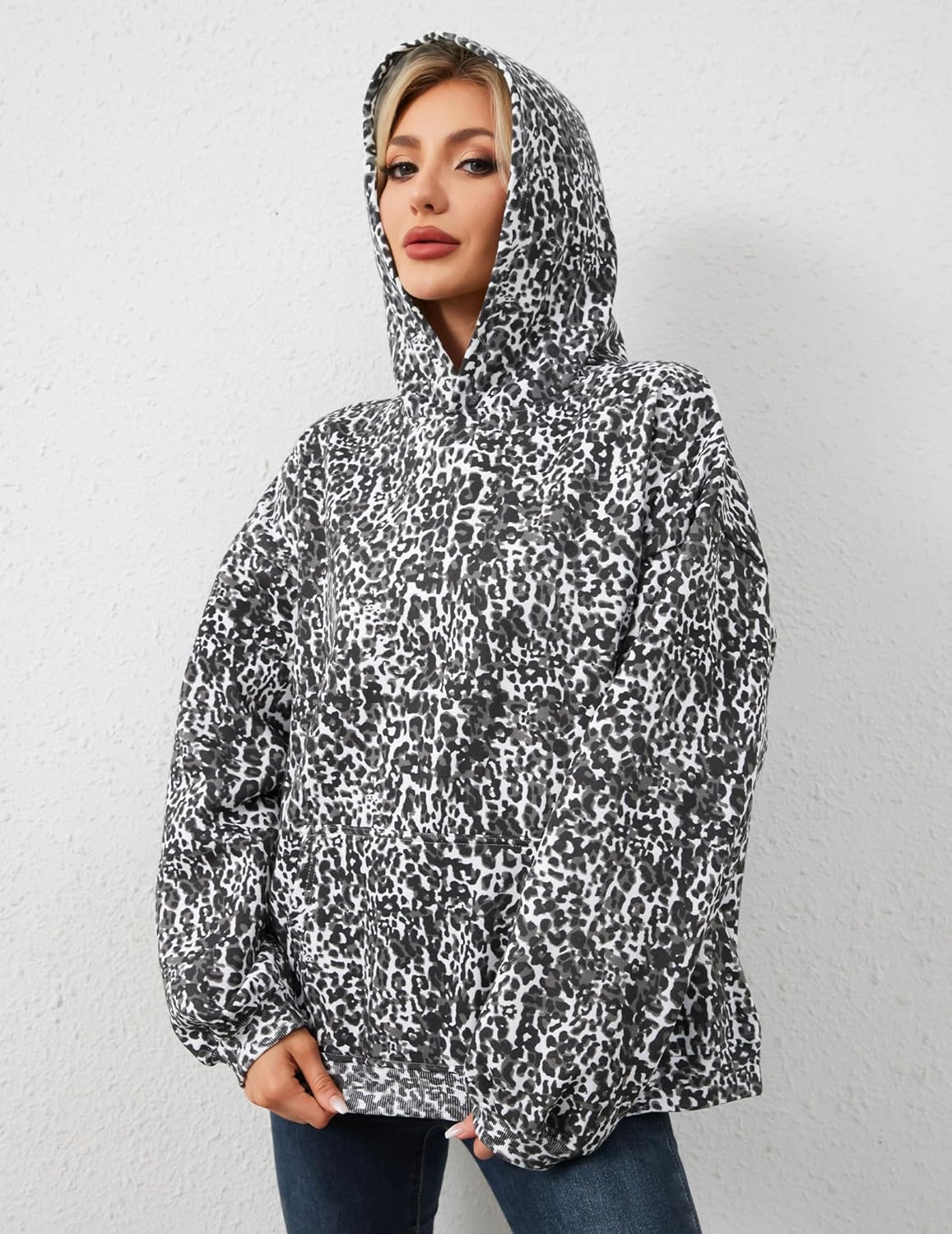 Womens Camo Hoodies Maple Leaf Print Oversized Hooded Sweatshirt Fleece Pullover Sweatshirts Long Sleeve with Pocket