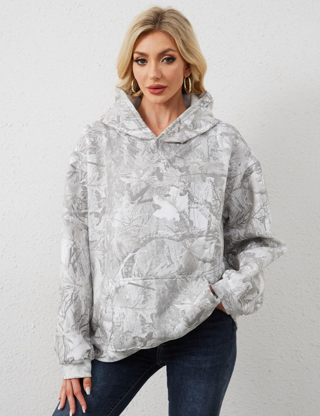 Womens Camo Hoodies Maple Leaf Print Oversized Hooded Sweatshirt Fleece Pullover Sweatshirts Long Sleeve with Pocket