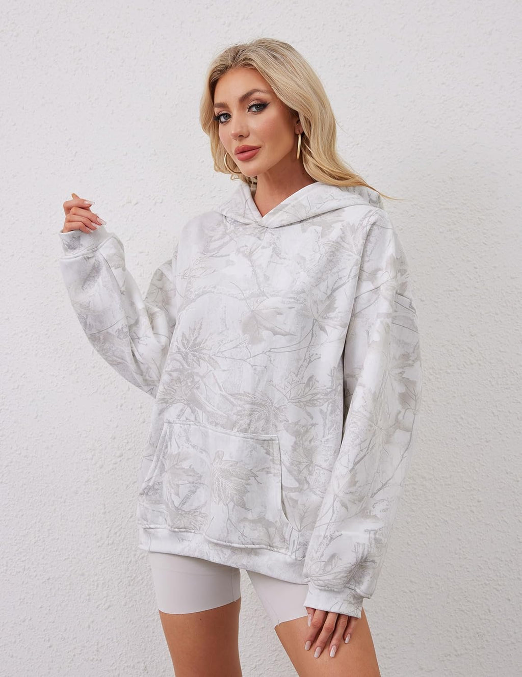 Womens Camo Hoodies Maple Leaf Print Oversized Hooded Sweatshirt Fleece Pullover Sweatshirts Long Sleeve with Pocket