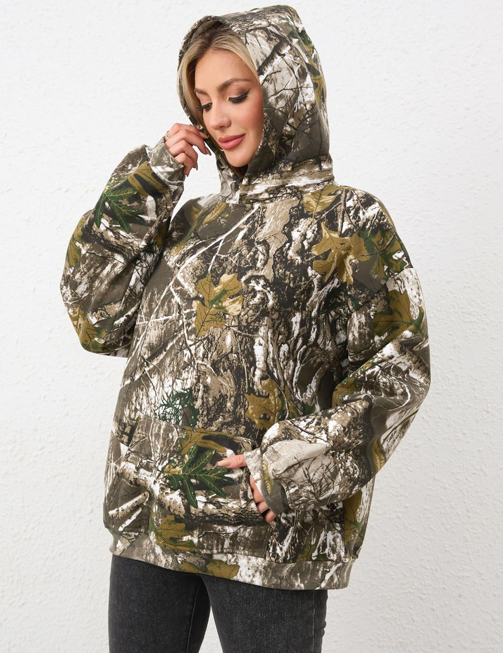 Womens Camo Hoodies Maple Leaf Print Oversized Hooded Sweatshirt Fleece Pullover Sweatshirts Long Sleeve with Pocket