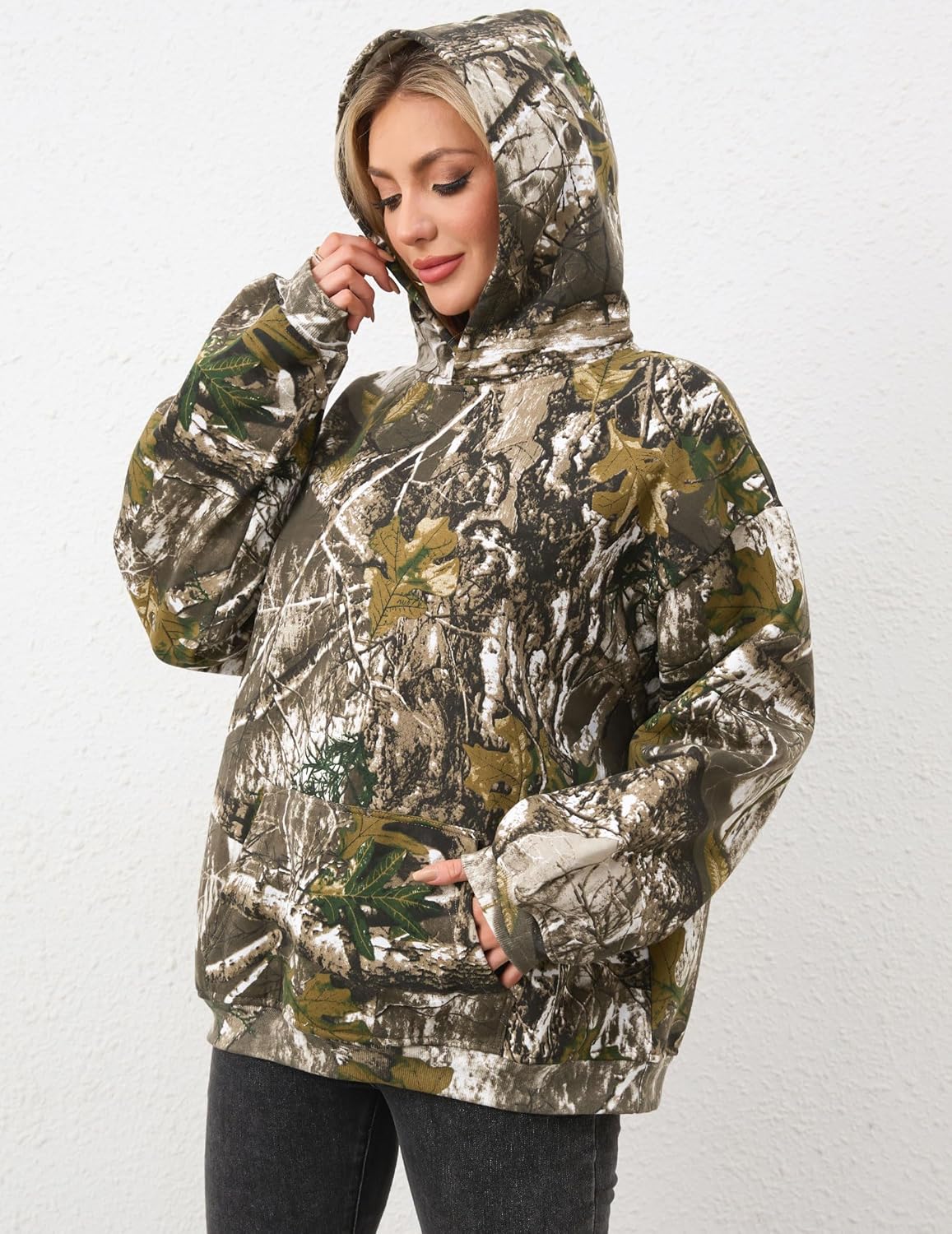 Womens Camo Hoodies Maple Leaf Print Oversized Hooded Sweatshirt Fleece Pullover Sweatshirts Long Sleeve with Pocket
