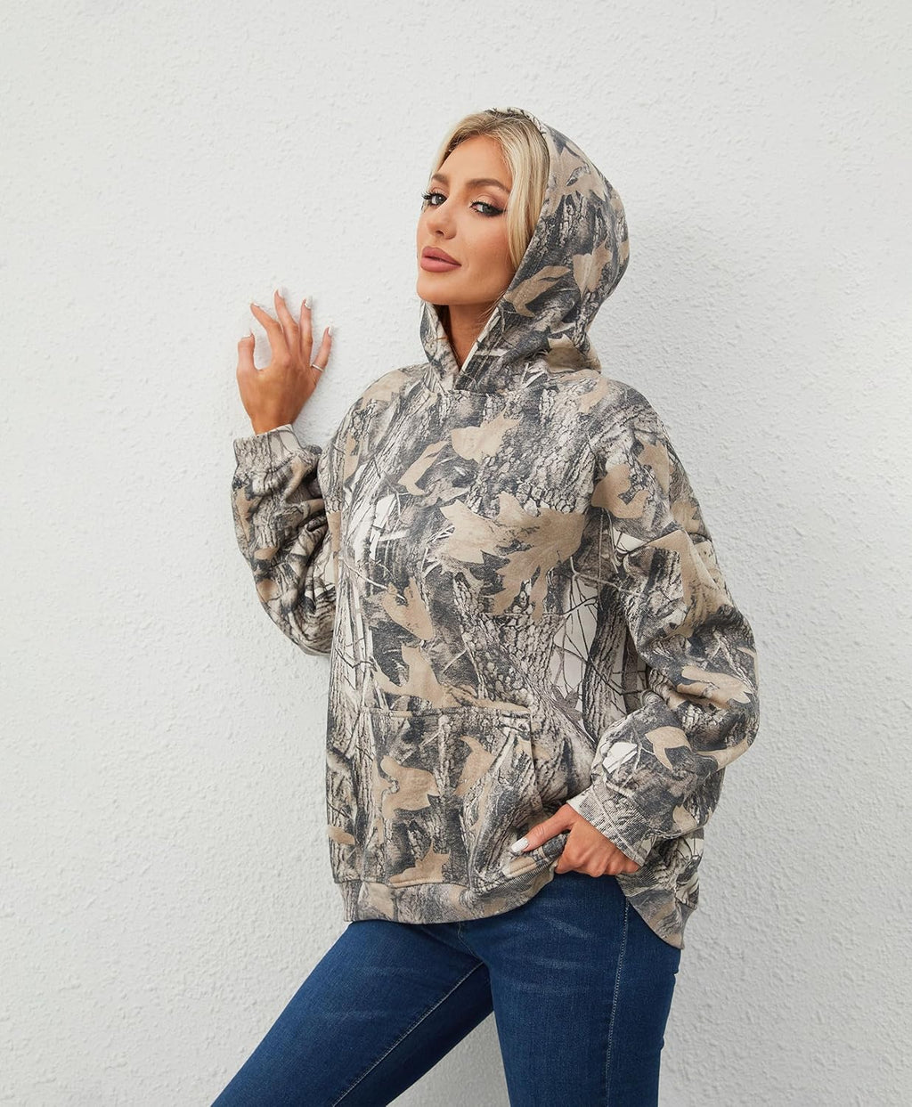 Womens Camo Hoodies Maple Leaf Print Oversized Hooded Sweatshirt Fleece Pullover Sweatshirts Long Sleeve with Pocket